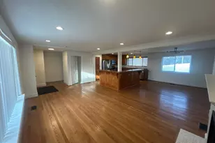 5718 Black Hawk Dr, Oxon Hill, MD 20745 - Photo 12