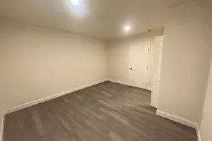 5718 Black Hawk Dr, Oxon Hill, MD 20745 - Photo 44