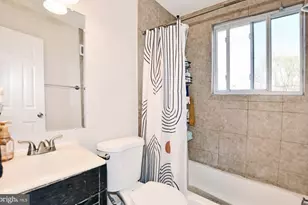 912 Irvington St, Oxon Hill, MD 20745 - Photo 22