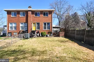 912 Irvington St, Oxon Hill, MD 20745 - Photo 28
