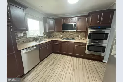 6706 Longridge Drive, Lanham, MD 20706 - Photo 2