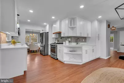 10115 Chickadee Lane, Hyattsville, MD 20783 - Photo 16