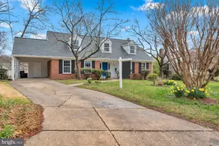 10115 Chickadee Ln, Hyattsville, MD 20783 - Photo 2