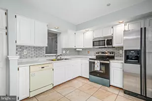 12601 Wrightwood Ct, Upper Marlboro, MD 20772 - Photo 8