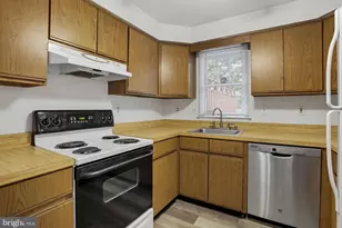 8933 Hobart St, Upper Marlboro, MD 20774 - Photo 8