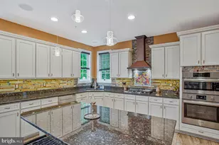 4205 Captain Perry Ct, Upper Marlboro, MD 20772 - Photo 16