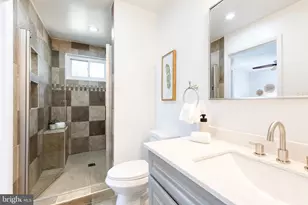 7508 Creighton Dr, College Park, MD 20740 - Photo 32