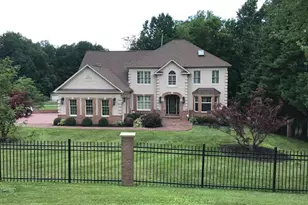 14400 Waynesford Dr, Upper Marlboro, MD 20772 - Photo 2