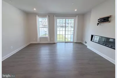 10825 Foxtrot Circle, Upper Marlboro, MD 20772 - Photo 4