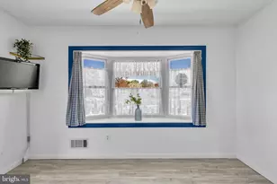 9807 Locust Ave, Lanham, MD 20706 - Photo 10