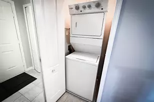 8961 Town Center Cir, Upper Marlboro, MD 20774 - Photo 20