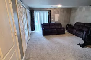 9709 Woodyard Cir, Upper Marlboro, MD 20772 - Photo 12