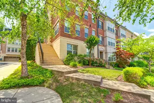 510 Overlook Park Dr, Oxon Hill, MD 20745 - Photo 2