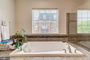 510 Overlook Park Dr, Oxon Hill, MD 20745 - Photo 42