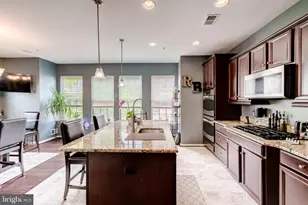 510 Overlook Park Dr, Oxon Hill, MD 20745 - Photo 46