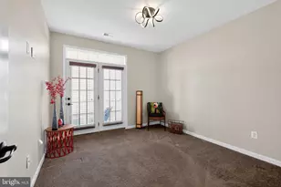 904 Hall Station Dr, Bowie, MD 20721 - Photo 20