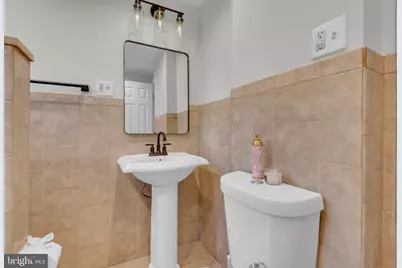 7802 Elroy Place, Oxon Hill, MD 20745 - Photo 32