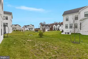 423 Mdw Crk Dr, Bowie, MD 20716 - Photo 46