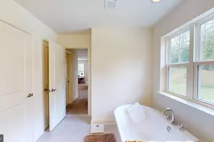 10802 N Riding Rd, Upper Marlboro, MD 20772 - Photo 56