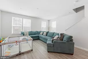 6066 Beake St, Hyattsville, MD 20782 - Photo 2