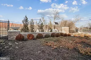 6732 Belcrest Rd, Hyattsville, MD 20782 - Photo 22