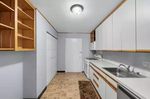 6100 Westchester Park Dr, College Park, MD 20740 - Photo 4