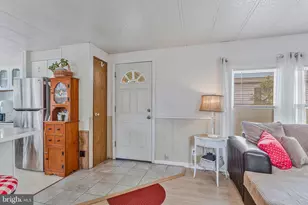 9103 Columbine Ln, Upper Marlboro, MD 20772 - Photo 4