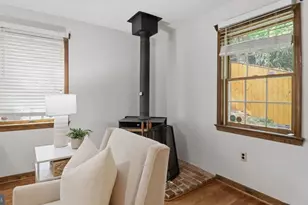 6719 Knollbrook Dr, Hyattsville, MD 20783 - Photo 14