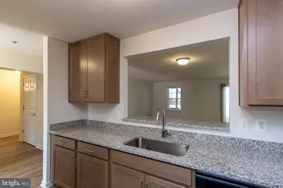 4109 Applegate Court #5, Suitland, MD 20746 - Photo 4