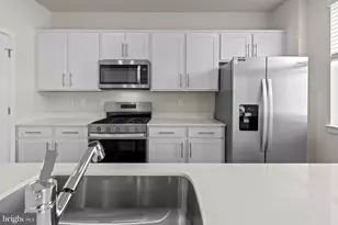 5214 Manor Park Dr, Upper Marlboro, MD 20772 - Photo 12