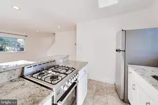637 Maury Ave, Oxon Hill, MD 20745 - Photo 10