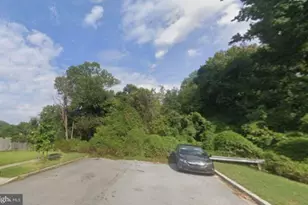 38 W Park Dr, Hyattsville, MD 20783 - Photo 1