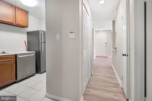 6028 Westchester Park Dr, College Park, MD 20740 - Photo 8