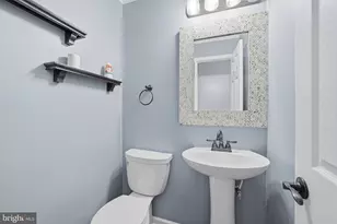 817 Falcon Dr, Upper Marlboro, MD 20774 - Photo 16