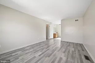 817 Falcon Dr, Upper Marlboro, MD 20774 - Photo 20