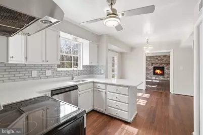 817 Falcon Drive, Upper Marlboro, MD 20774 - Photo 10