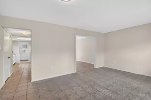 13023 Marquette Ln, Bowie, MD 20715 - Photo 2