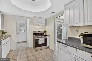 13023 Marquette Ln, Bowie, MD 20715 - Photo 6