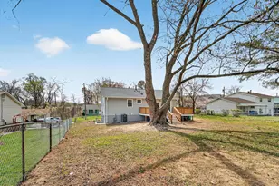 8608 Girard St, Hyattsville, MD 20785 - Photo 38