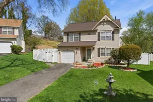 2006 Chita Ct, Temple Hills, MD 20748 - Photo 2