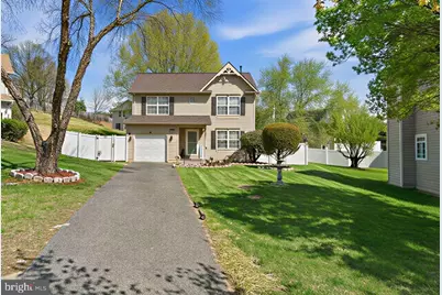 2006 Chita Court, Temple Hills, MD 20748 - Photo 4