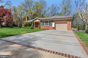 7018 Hunter Ln, Hyattsville, MD 20782 - Photo 2