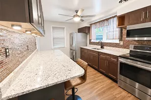 8107 Jordan Park Blvd, District Heights, MD 20747 - Photo 6
