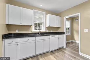 4719 Queensbury Rd, Riverdale, MD 20737 - Photo 10