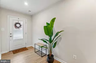 3518 Stella Blue Dr, Hyattsville, MD 20782 - Photo 2