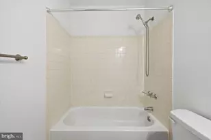 19 Barberry Ct, Upper Marlboro, MD 20774 - Photo 10