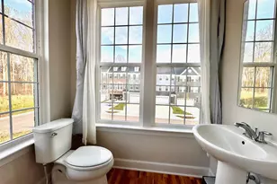 10851 Foxtrot Cir, Upper Marlboro, MD 20772 - Photo 16