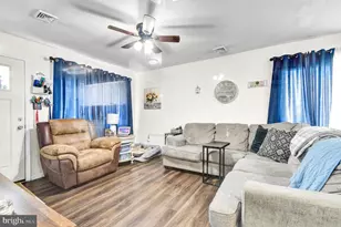 1010 Elkhart St, Oxon Hill, MD 20745 - Photo 4