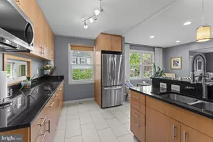 8252 Imperial Dr, Laurel, MD 20708 - Photo 12