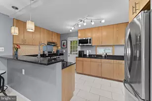 8252 Imperial Dr, Laurel, MD 20708 - Photo 10
